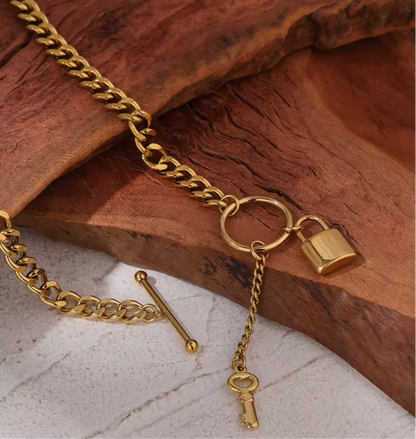 SOLACE LOCK NECKLACE