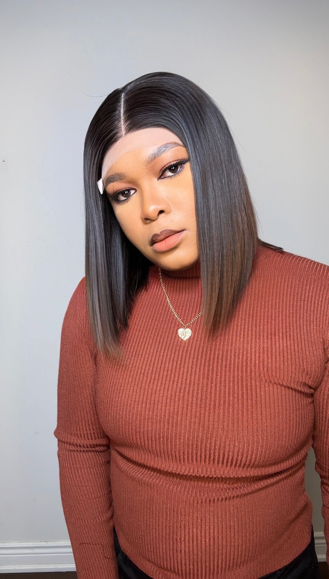 RAW SE LACE CLOSURE BOB WIG (BROWN ENDS)