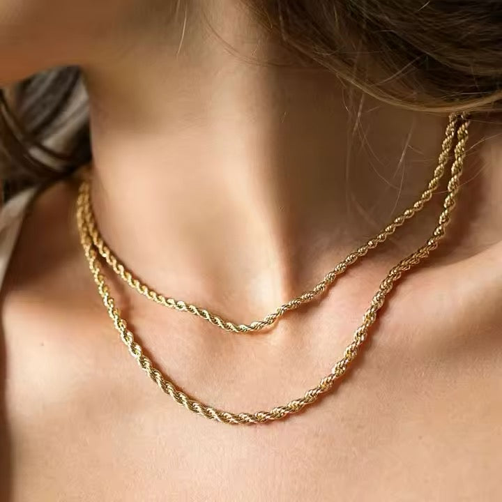 CLASSIC TWIST CHAIN