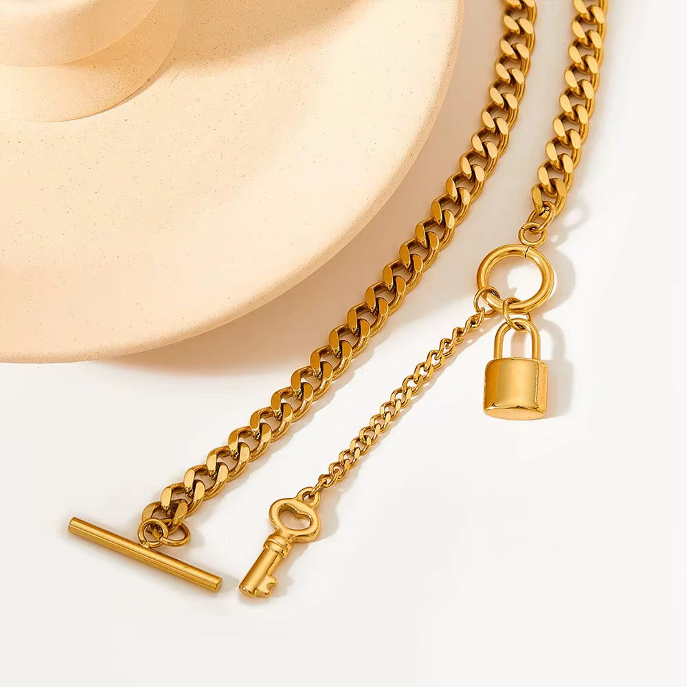 SOLACE LOCK NECKLACE