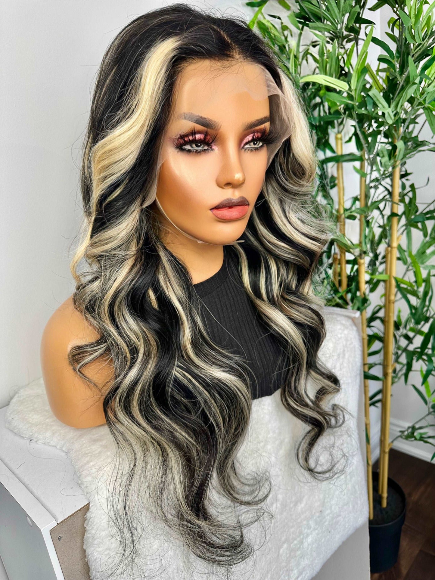 FAB BEIGE HIGHLIGHTS LUXURY LACE FRONTAL LAYERED WIG