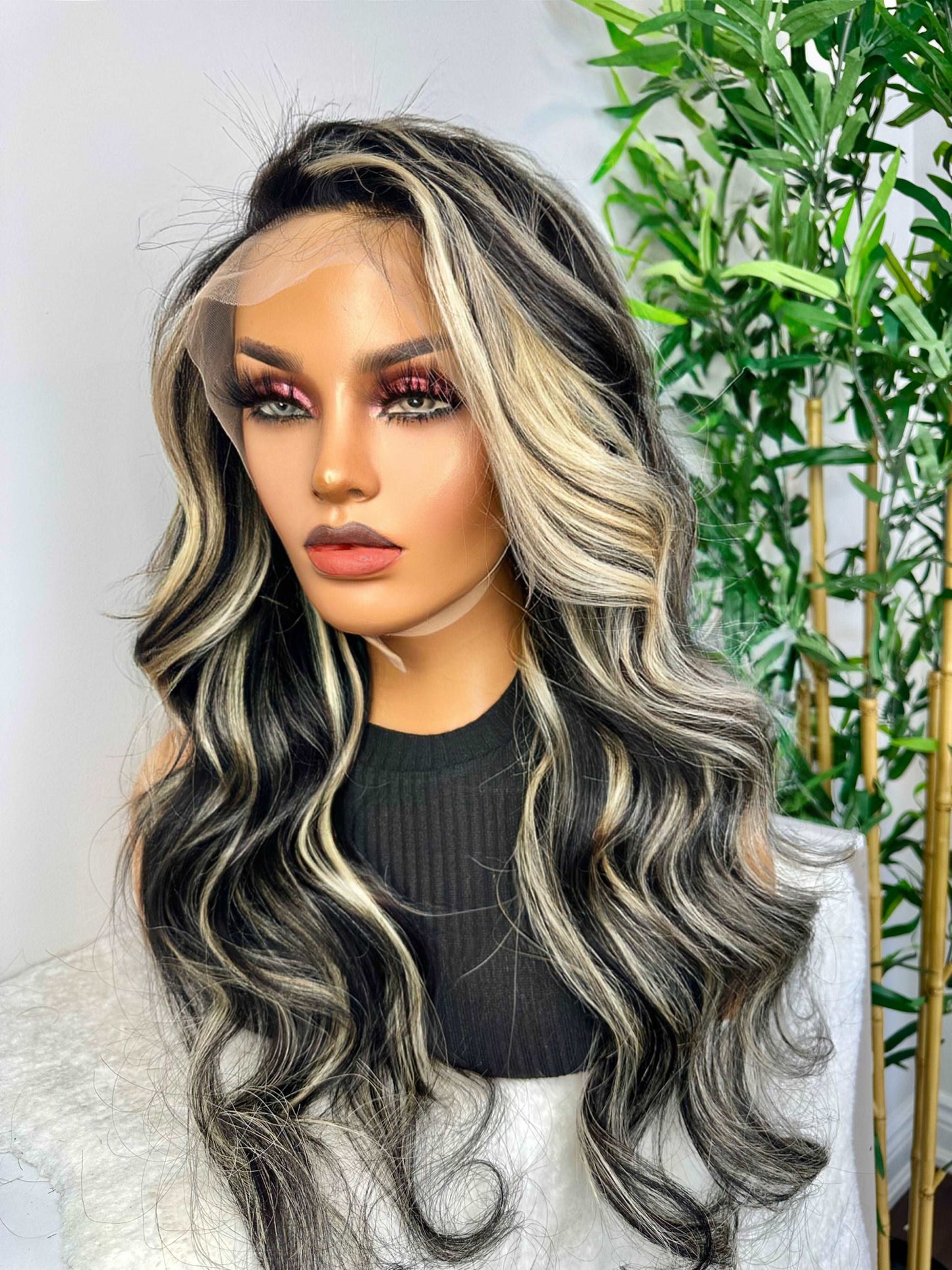 FAB BEIGE HIGHLIGHTS LUXURY LACE FRONTAL LAYERED WIG